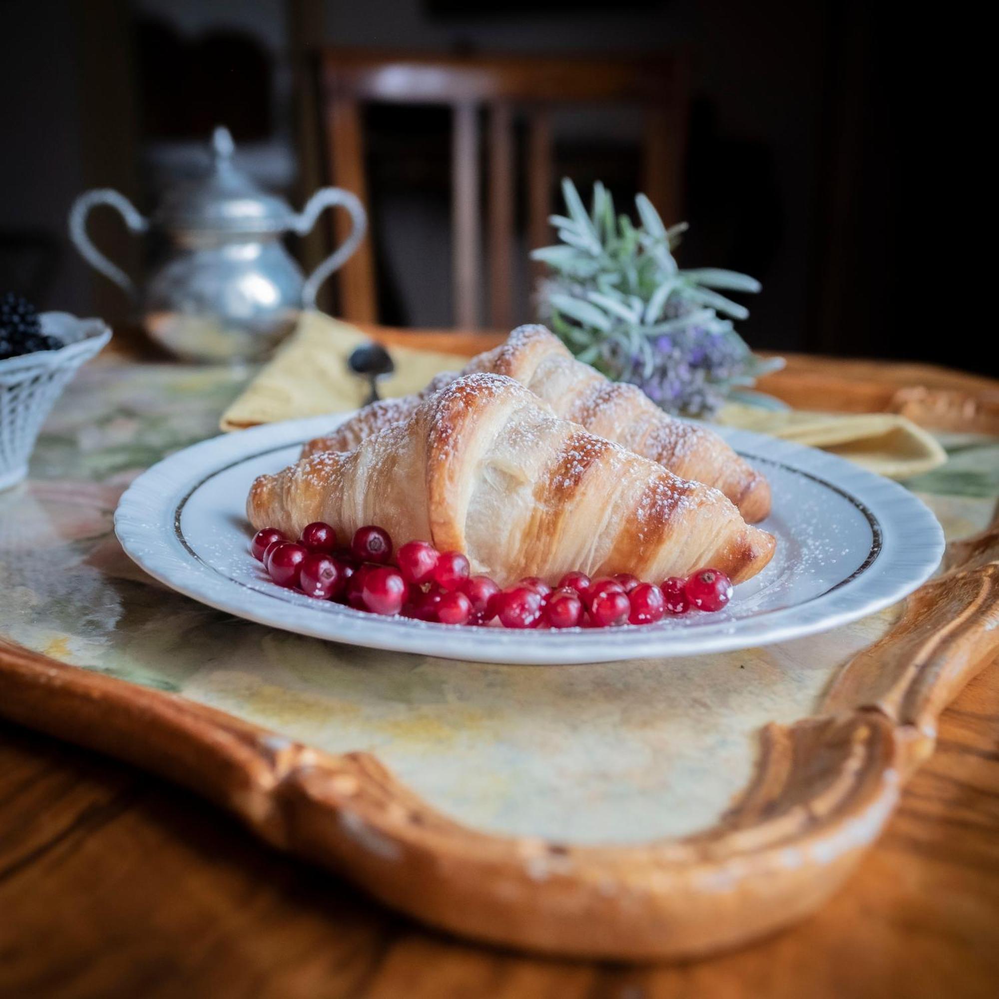 Villa Clodia Relais Manziana ภายนอก รูปภาพ