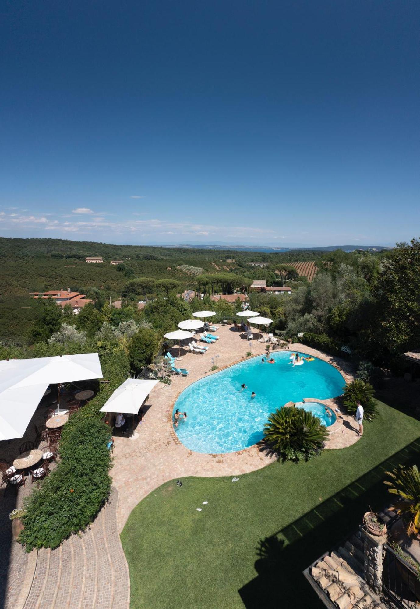 Villa Clodia Relais Manziana ภายนอก รูปภาพ